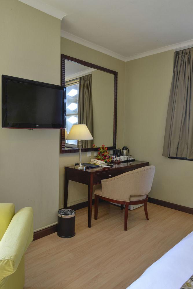 Protea Hotel Lusaka Cairo Road Buitenkant foto