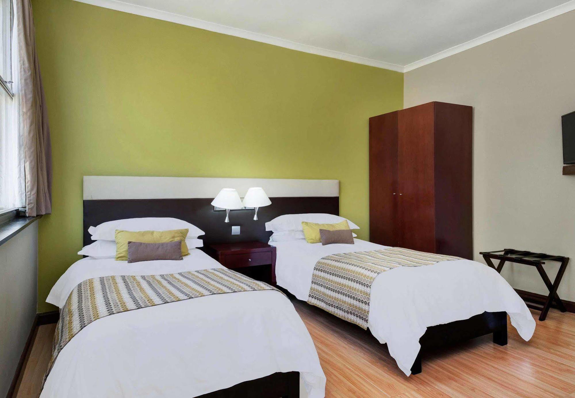 Protea Hotel Lusaka Cairo Road Buitenkant foto